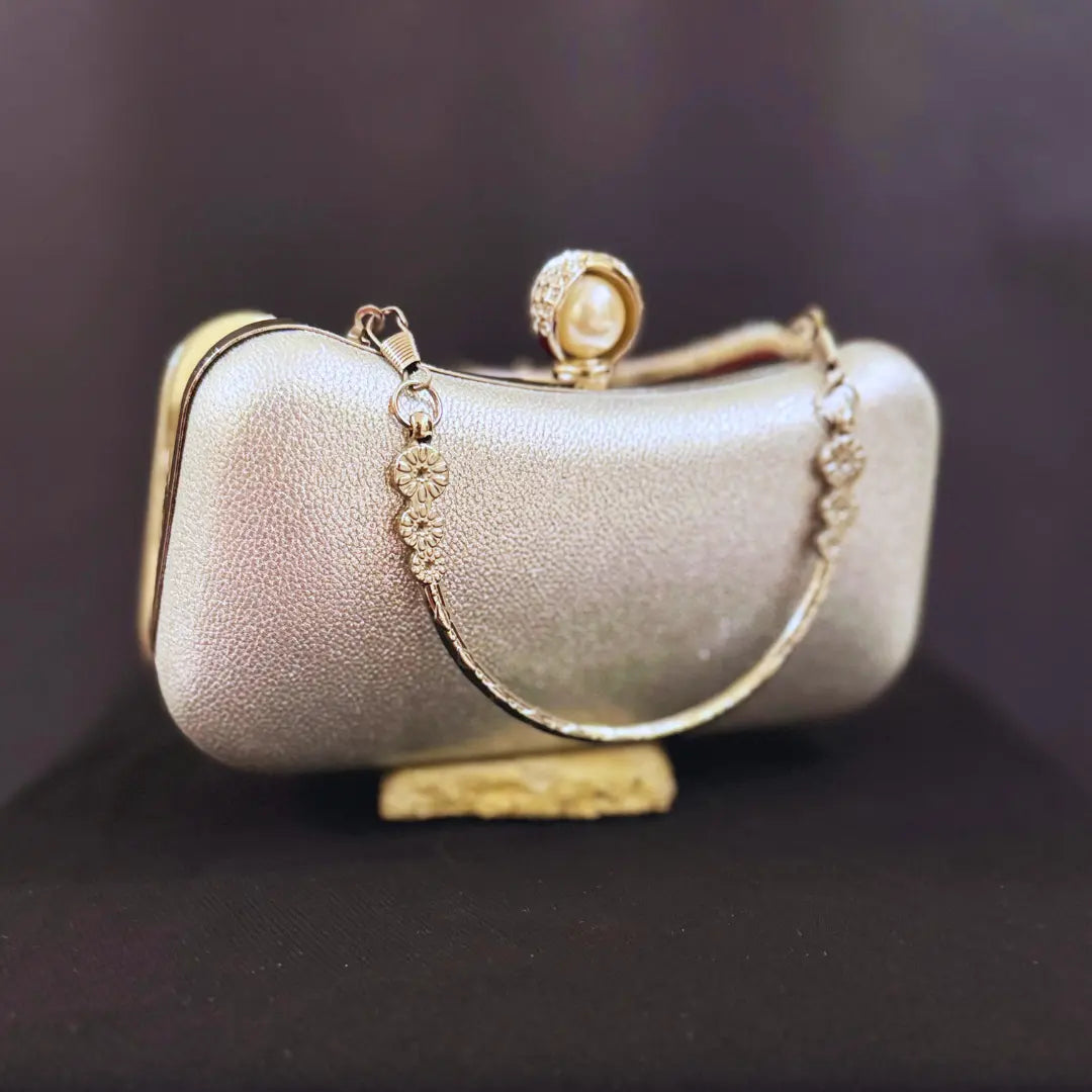 Vesper - Silver Glam Clutch